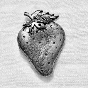 Vintage 1970’s METZKE Pewter Strawberry Brooch